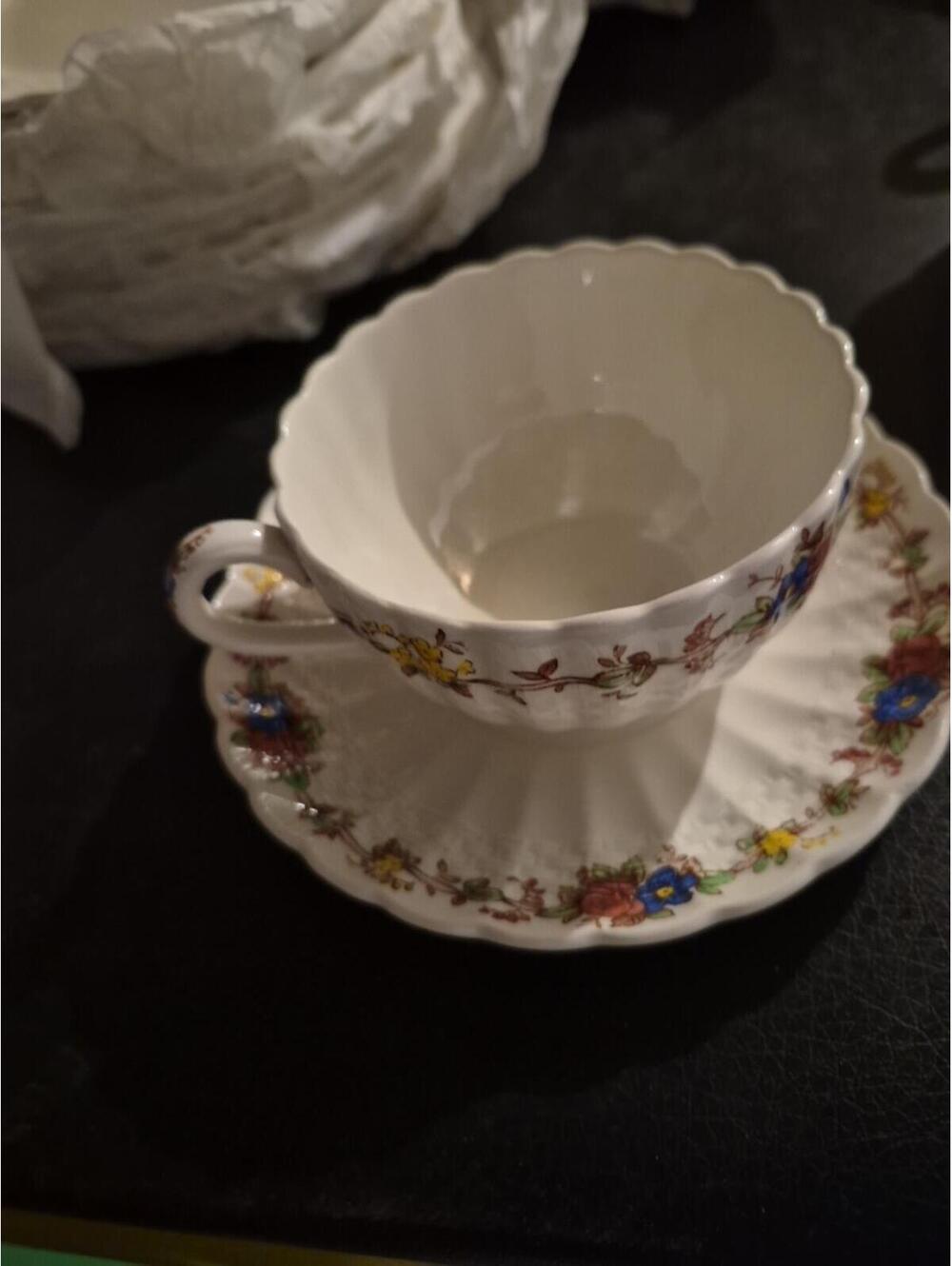Copeland Spode Hazel Dell Pattern 1 Teacups-1 Saucer - Made In England - Picture 4 of 7